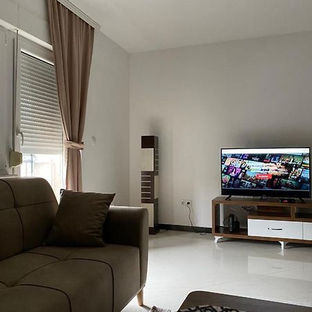 Capital Apartment Prishtina プリシュティナ エクステリア 写真