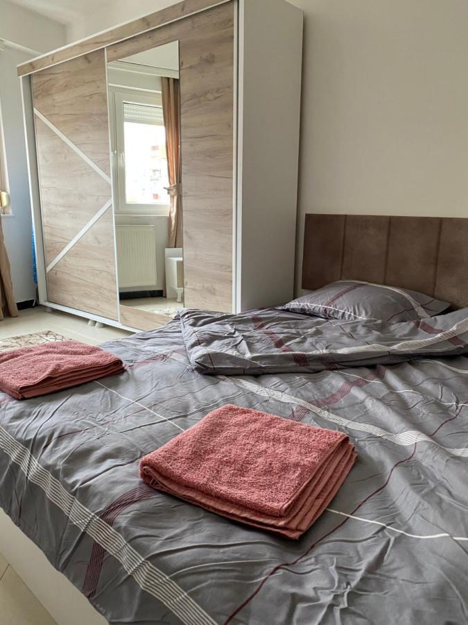 Capital Apartment Prishtina プリシュティナ エクステリア 写真