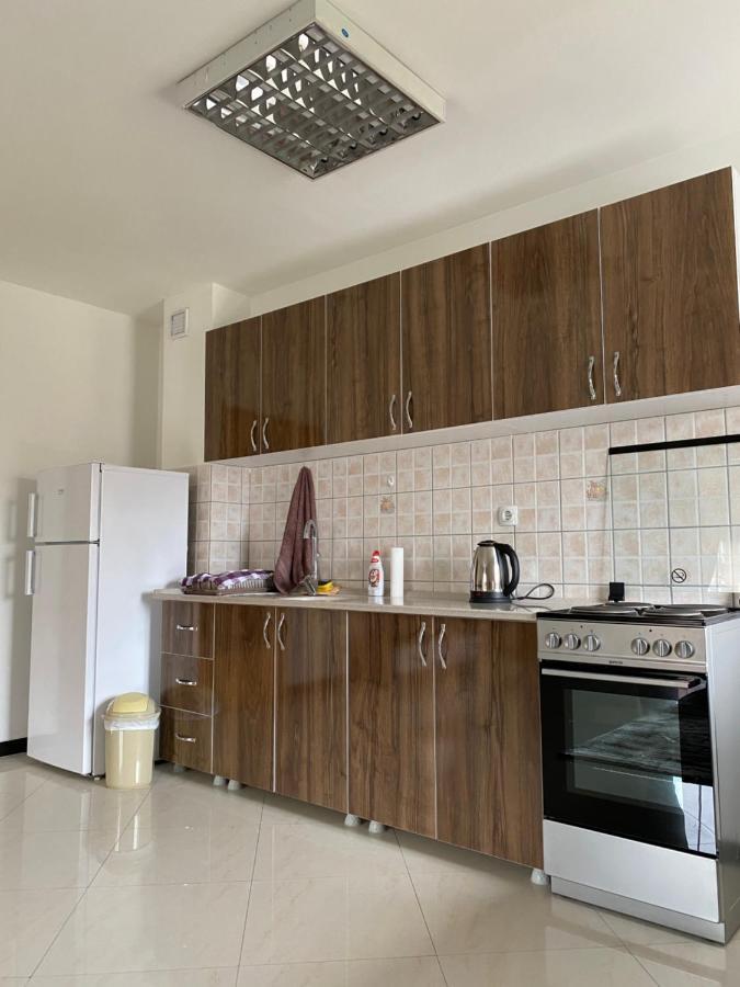 Capital Apartment Prishtina プリシュティナ エクステリア 写真