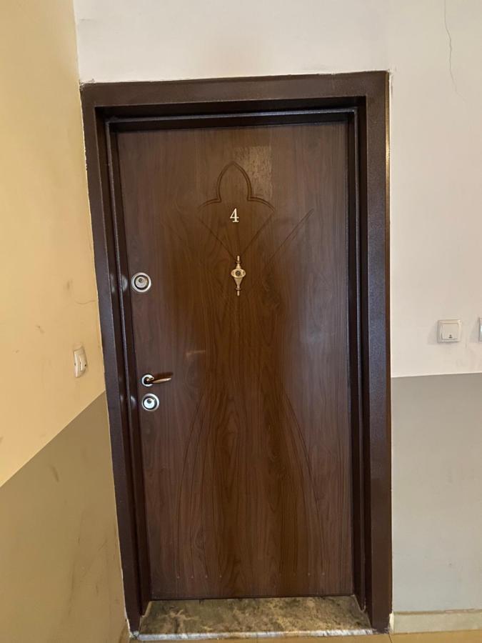 Capital Apartment Prishtina プリシュティナ エクステリア 写真