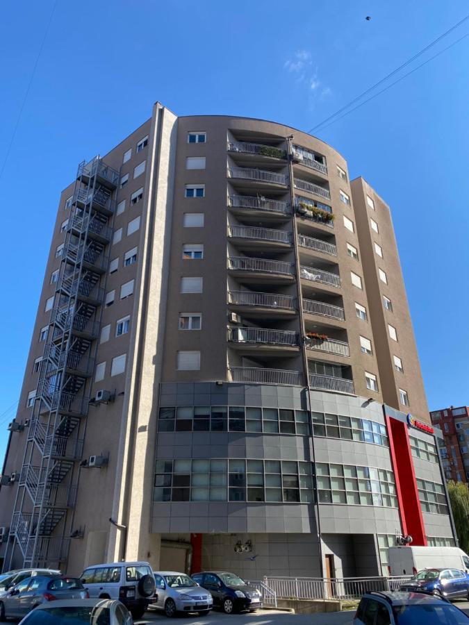 Capital Apartment Prishtina プリシュティナ エクステリア 写真